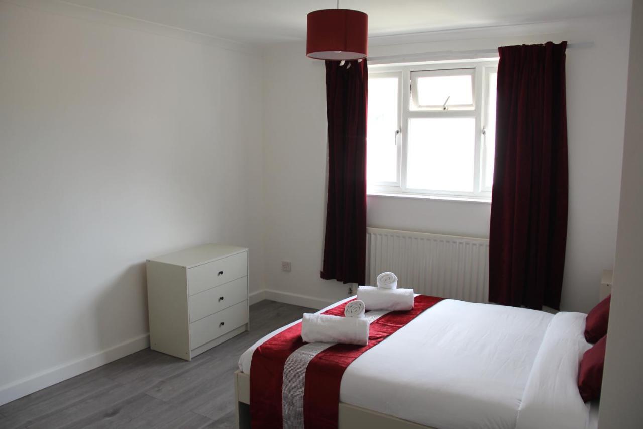 Вілла Coolfin House-Close To Excel, Contractors, Relocators, Paid Parking Лондон Екстер'єр фото