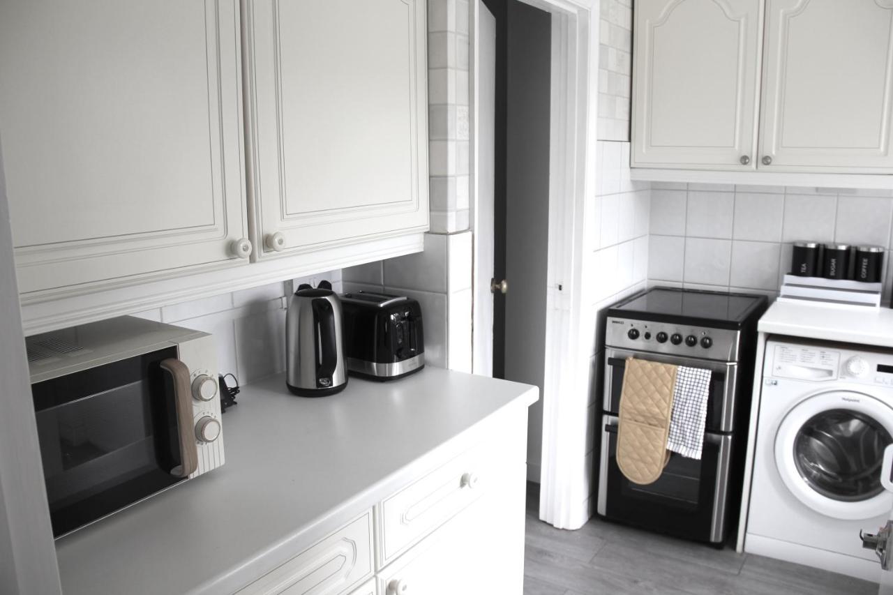 Вілла Coolfin House-Close To Excel, Contractors, Relocators, Paid Parking Лондон Екстер'єр фото
