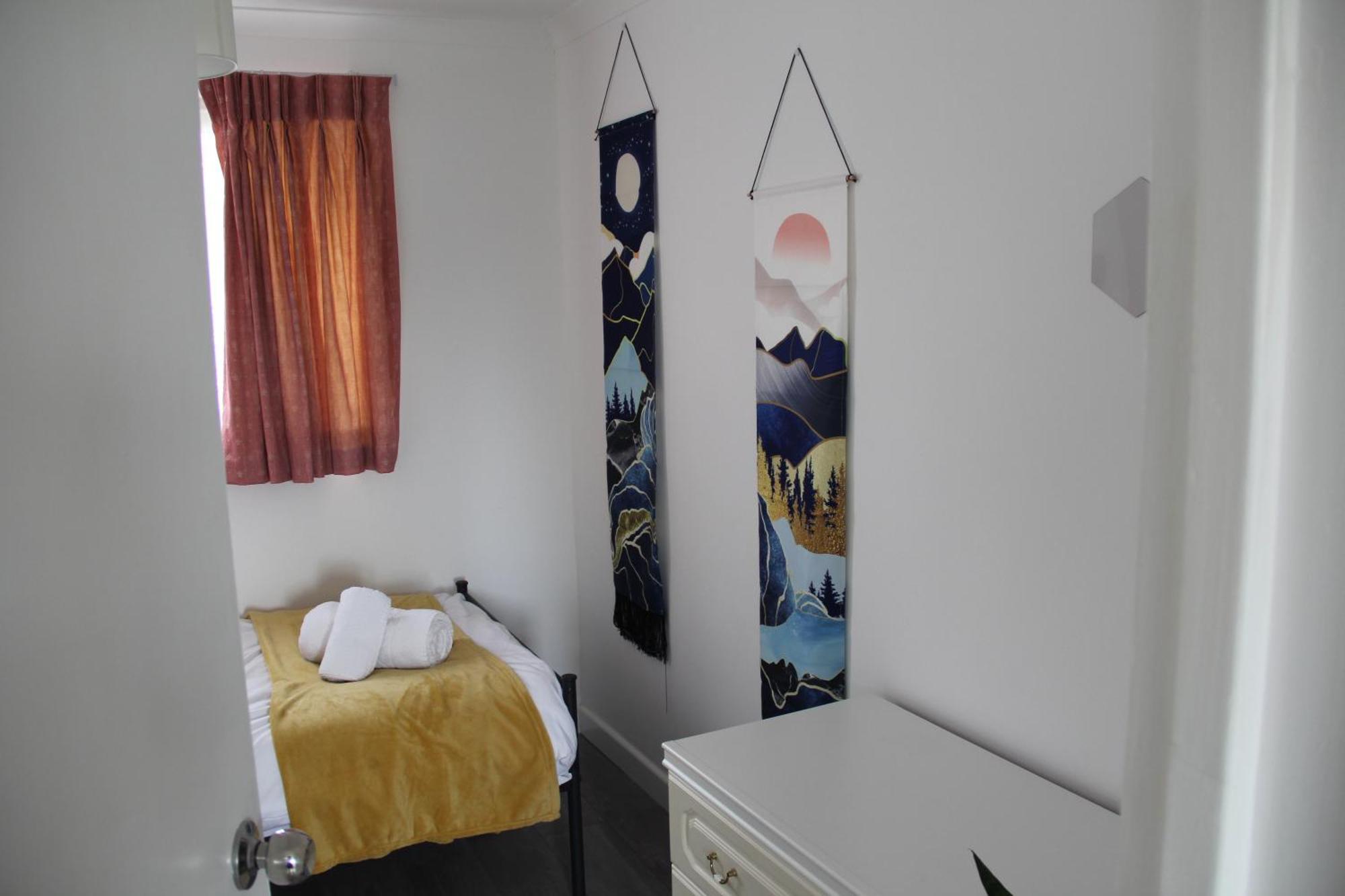 Вілла Coolfin House-Close To Excel, Contractors, Relocators, Paid Parking Лондон Екстер'єр фото